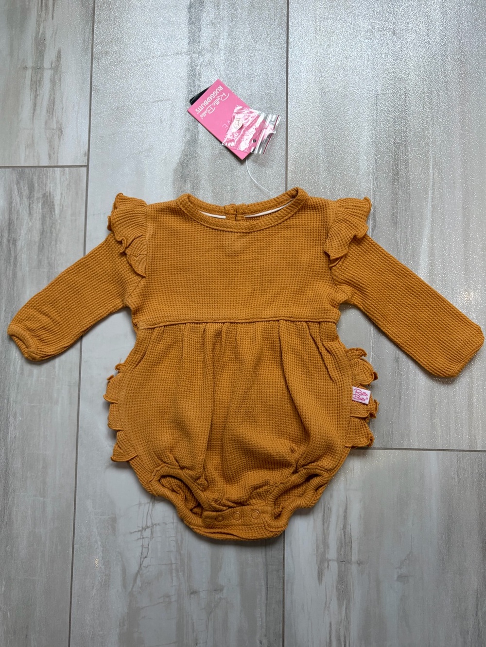 NWT RuffleButts Neutral Honey Gold Waffle Weave Ruffled Bubble Romper Girls 0-3M